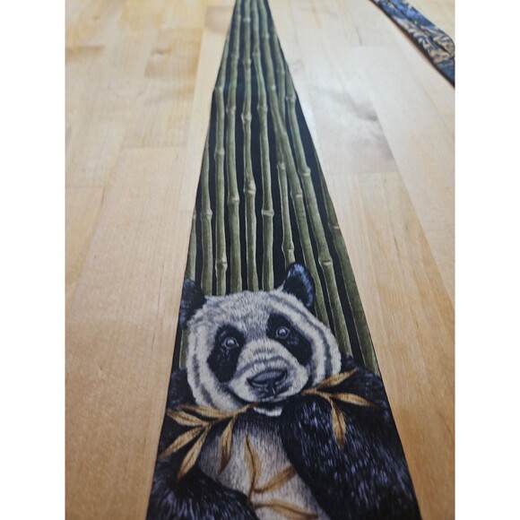 Endangered Species Vintage Panda Bear In Bamboo Tie 100% Silk - Picture 4 of 13